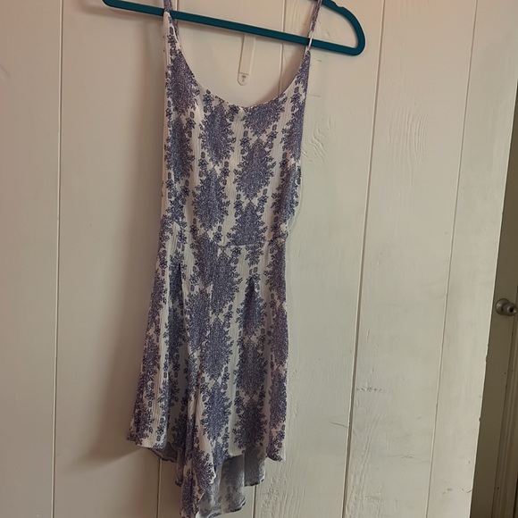 Romper - Picture 2 of 3